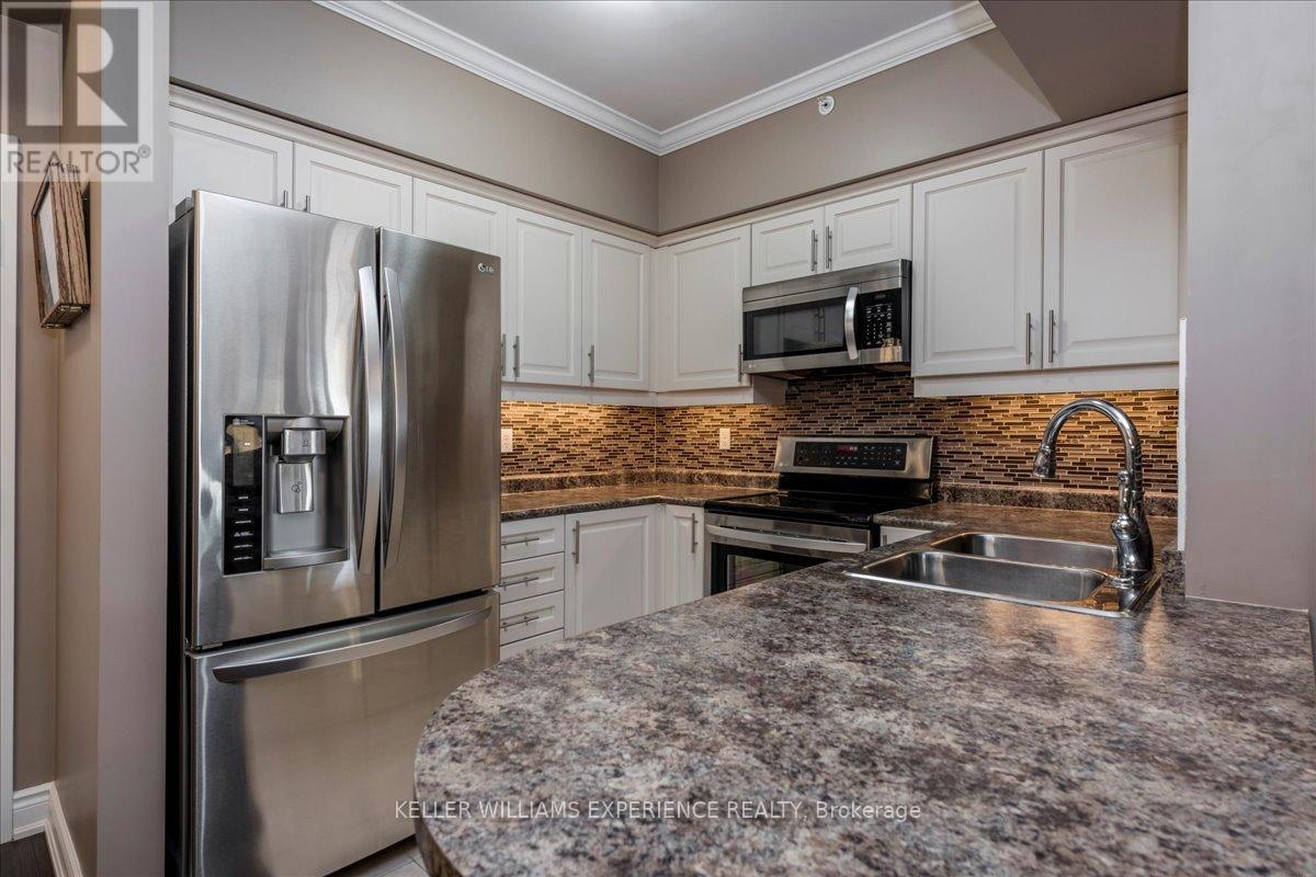 307 - 43 Ferndale Drive S, Barrie, Ontario  L4N 5W6 - Photo 9 - S12132810