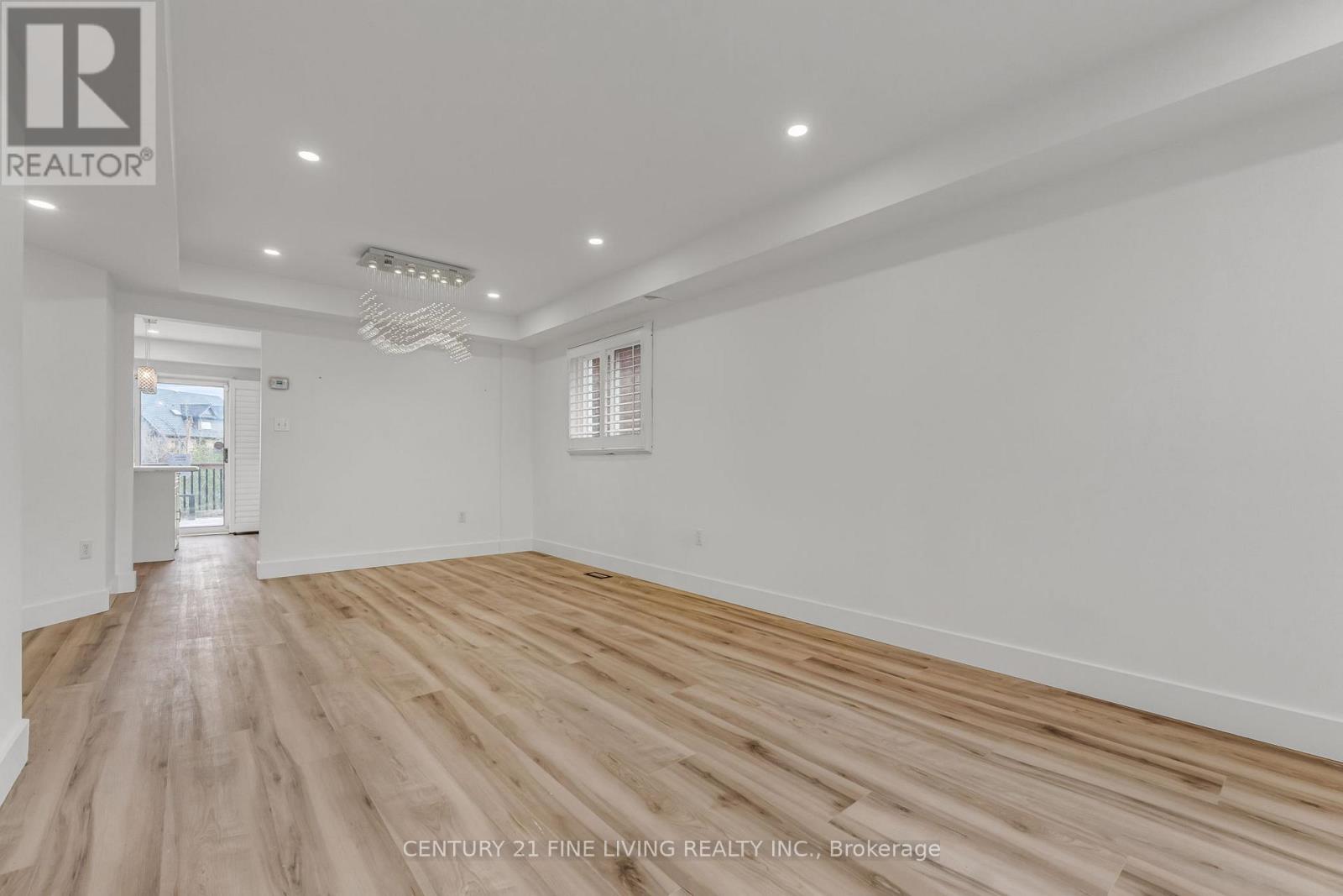 6571 Alderwood Trail, Mississauga, Ontario  L5N 6W3 - Photo 9 - W12128660