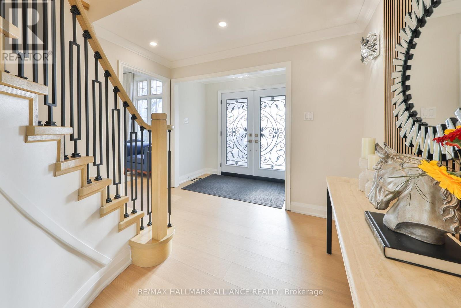 411 Barclay Crescent, Oakville, Ontario  L6J 6H8 - Photo 15 - W12132793