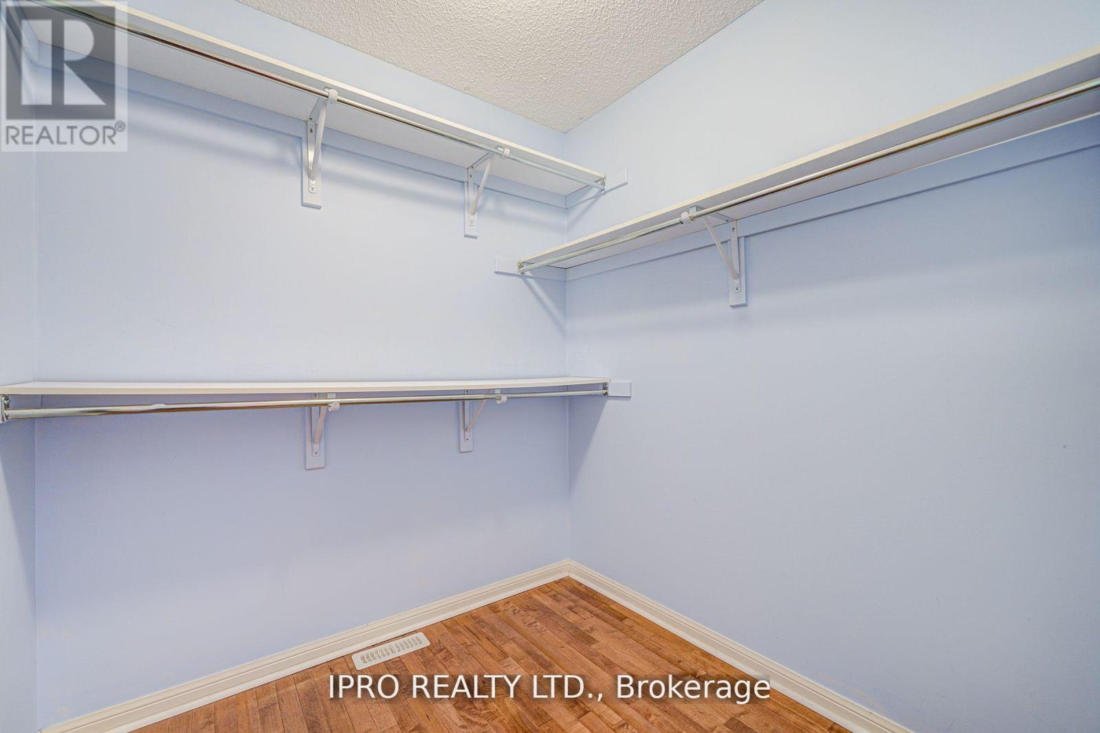 7 Bonavista Drive, Brampton, Ontario  L6X 0N2 - Photo 23 - W12132799