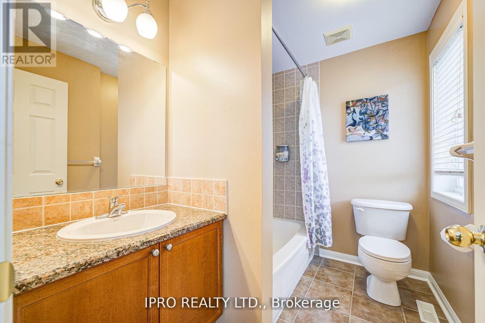 7 Bonavista Drive, Brampton, Ontario  L6X 0N2 - Photo 33 - W12132799