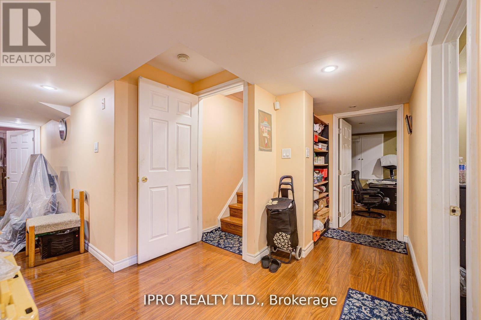 7 Bonavista Drive, Brampton, Ontario  L6X 0N2 - Photo 35 - W12132799