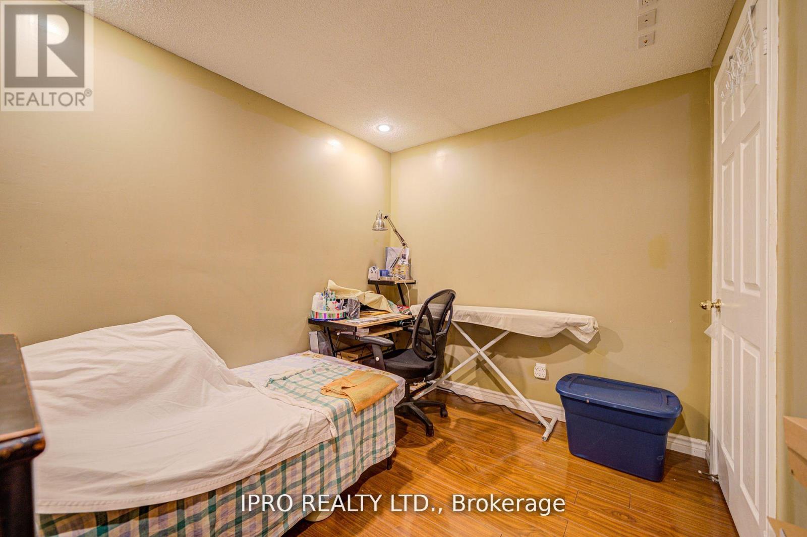 7 Bonavista Drive, Brampton, Ontario  L6X 0N2 - Photo 39 - W12132799