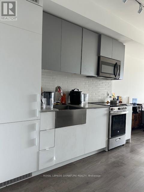 1220 - 270 Dufferin Street, Toronto (South Parkdale), Ontario  M6K 0H8 - Photo 5 - W12132864