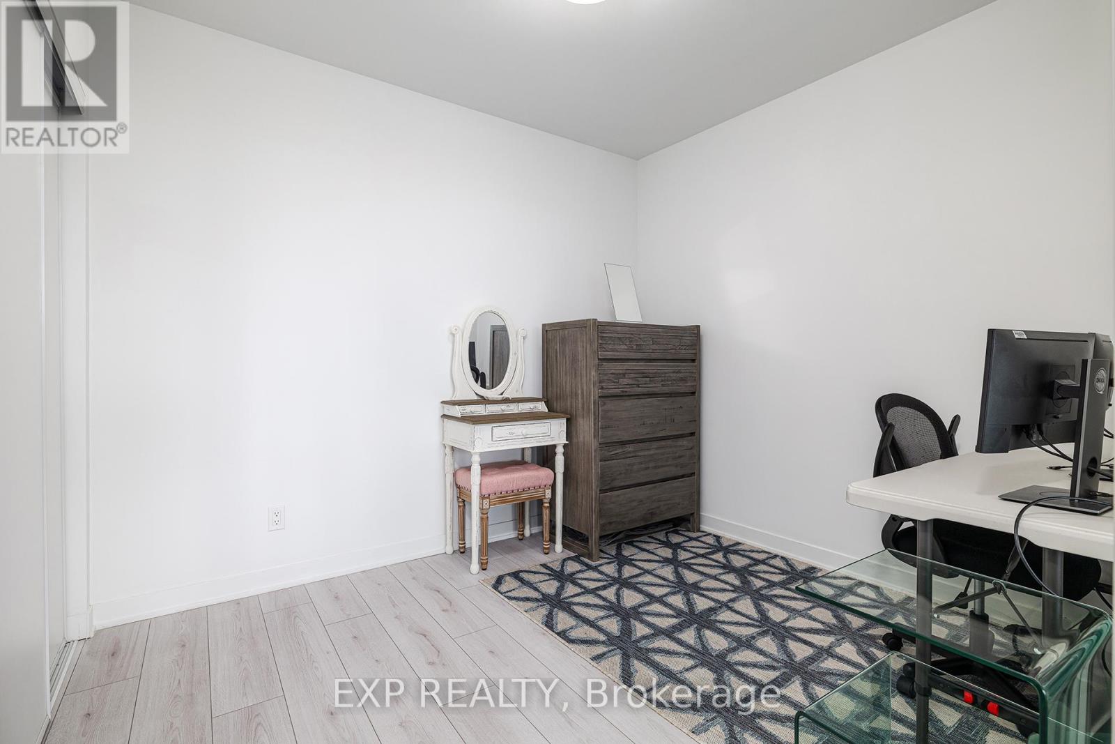 307 - 405 Dundas Street W, Oakville, Ontario  L6M 5P9 - Photo 9 - W12132879