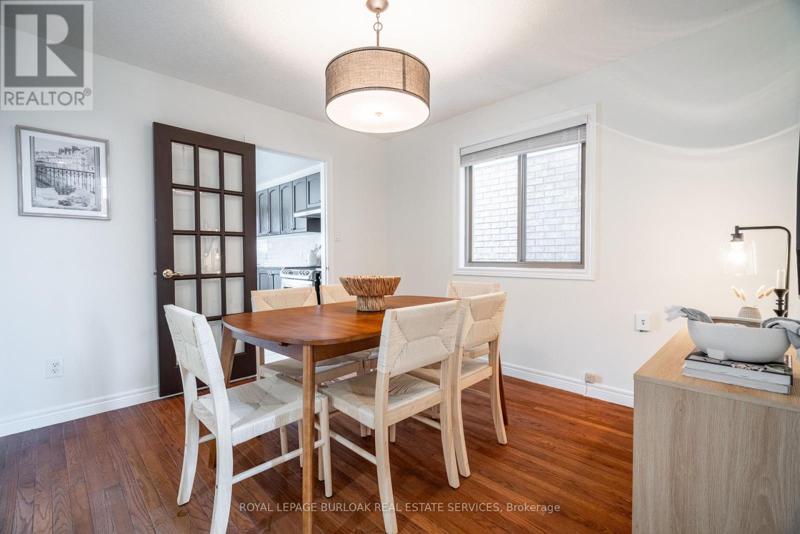 39 Claudette Gate, Hamilton, Ontario  L9B 2S3 - Photo 12 - X12123149
