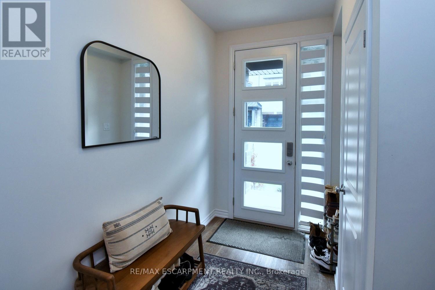 Property at 4 - 187 WILSON STREET W image 4