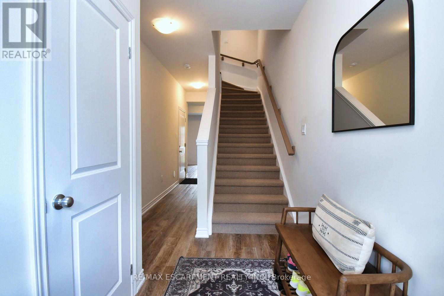 4 - 187 Wilson Street W, Hamilton, Ontario  L9G 1N4 - Photo 3 - X12129853