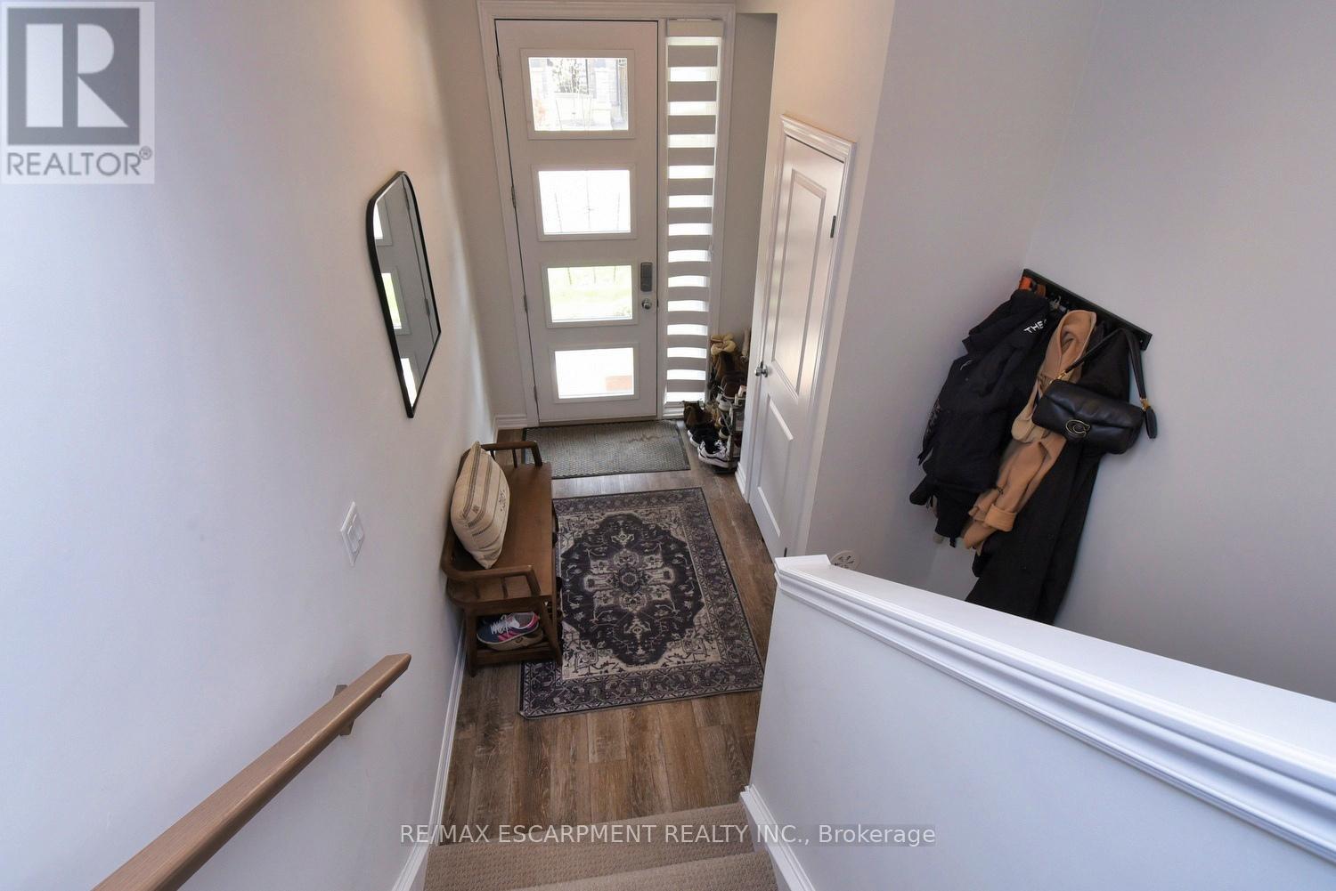 Property at 4 - 187 WILSON STREET W image 2