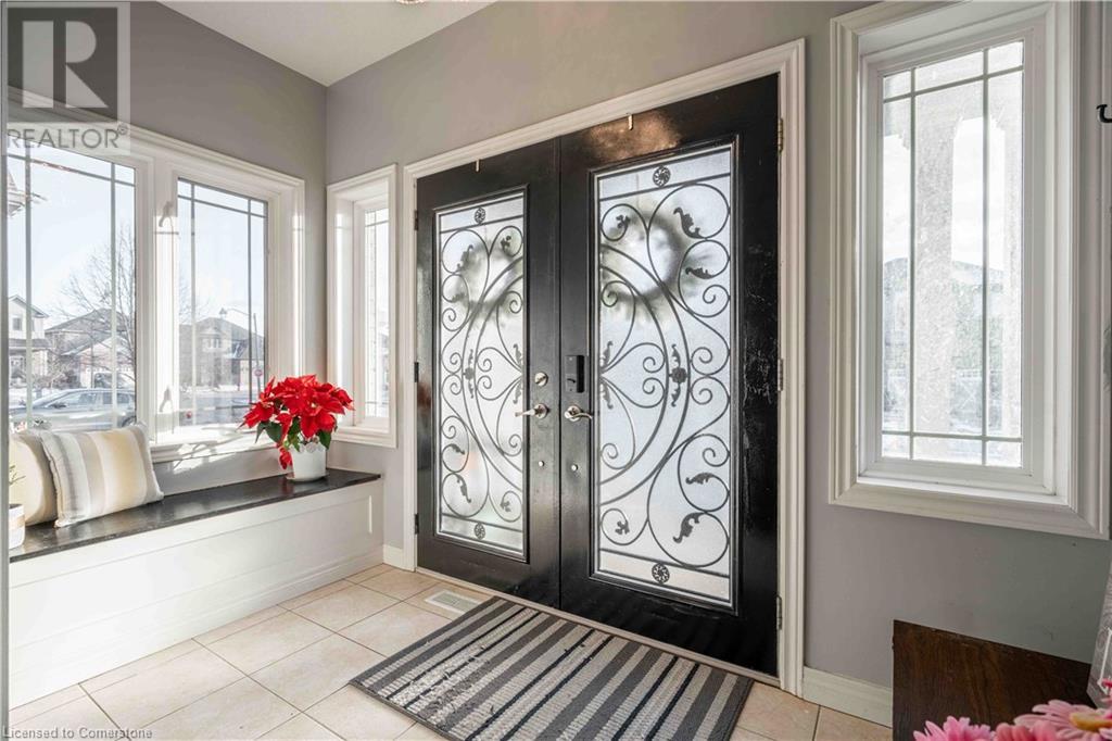 Property at 16 KINSMAN Drive image 4