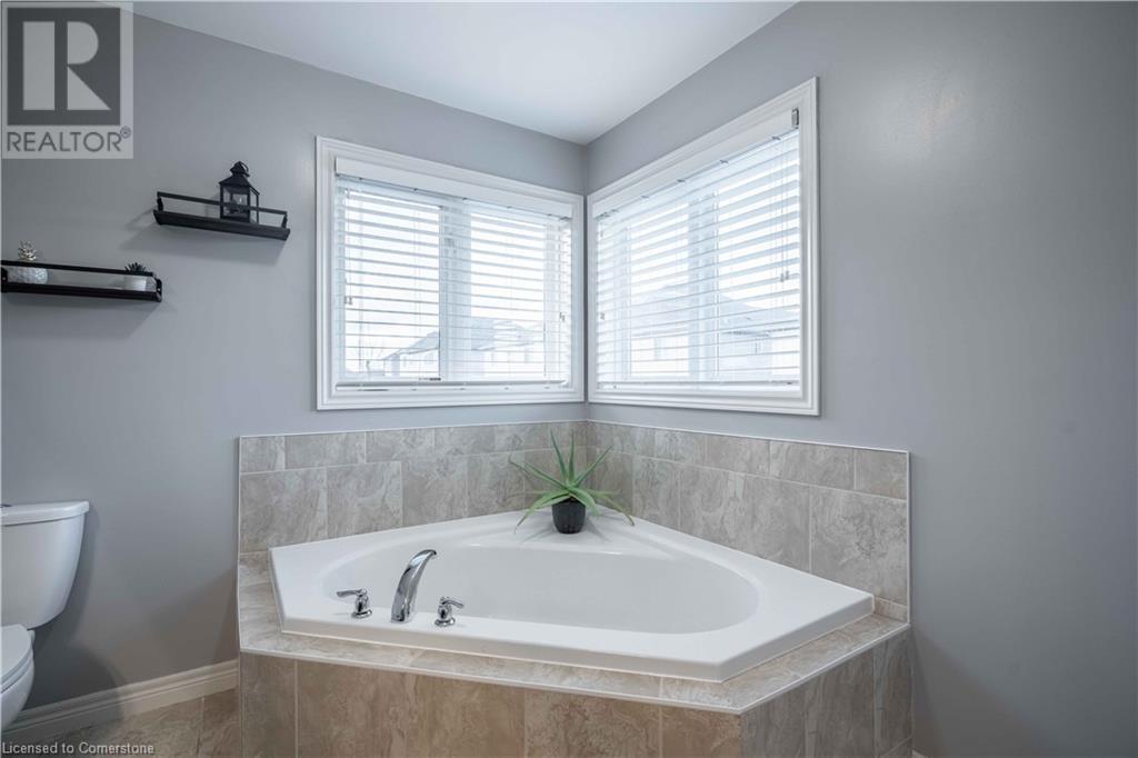 16 Kinsman Drive, Binbrook, Ontario  L0R 1C0 - Photo 32 - 40710220