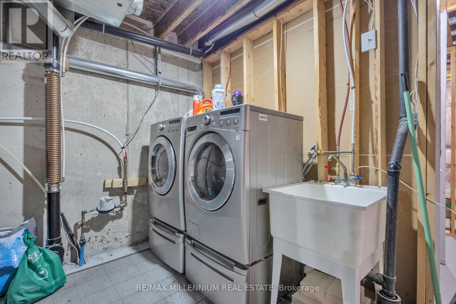 166 Silverthorne Drive, Cambridge, Ontario  N3C 0C3 - Photo 37 - X12132814