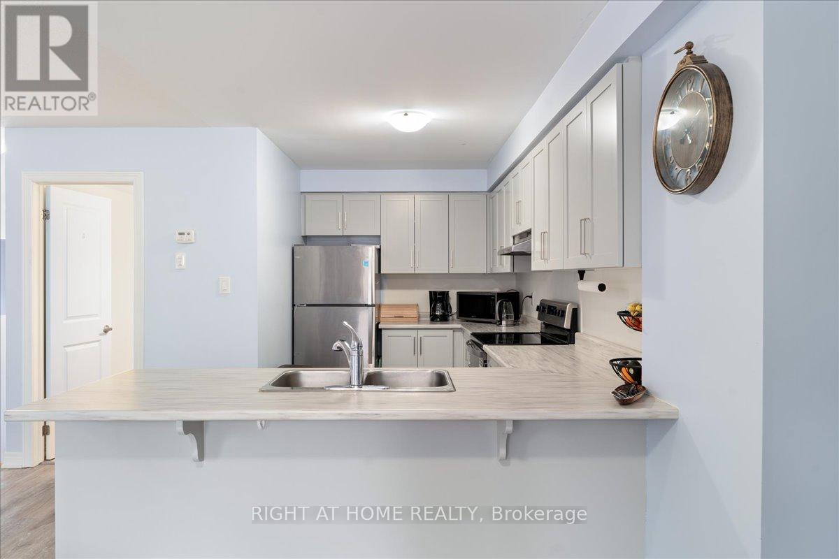 52 Dryden Lane, Hamilton, Ontario  L8H 0B6 - Photo 13 - X12132851