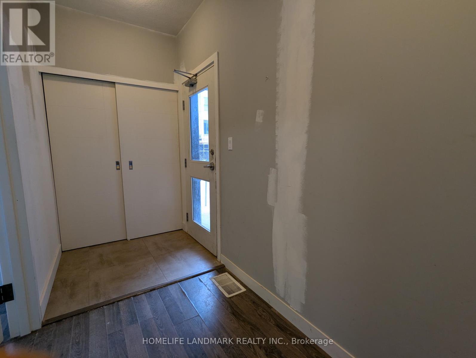 Property at T102 - 62 BALSAM STREET image 2