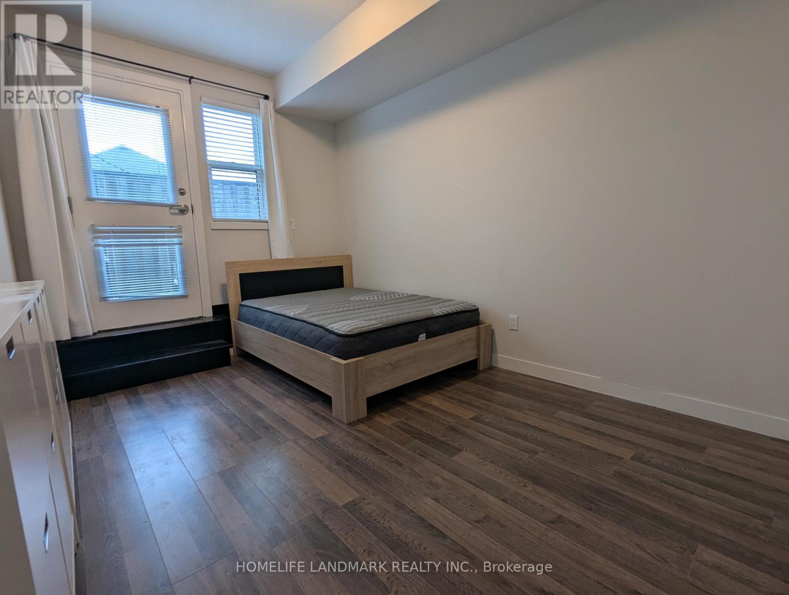 T102 - 62 Balsam Street, Waterloo, Ontario  N2L 3H2 - Photo 37 - X12132869