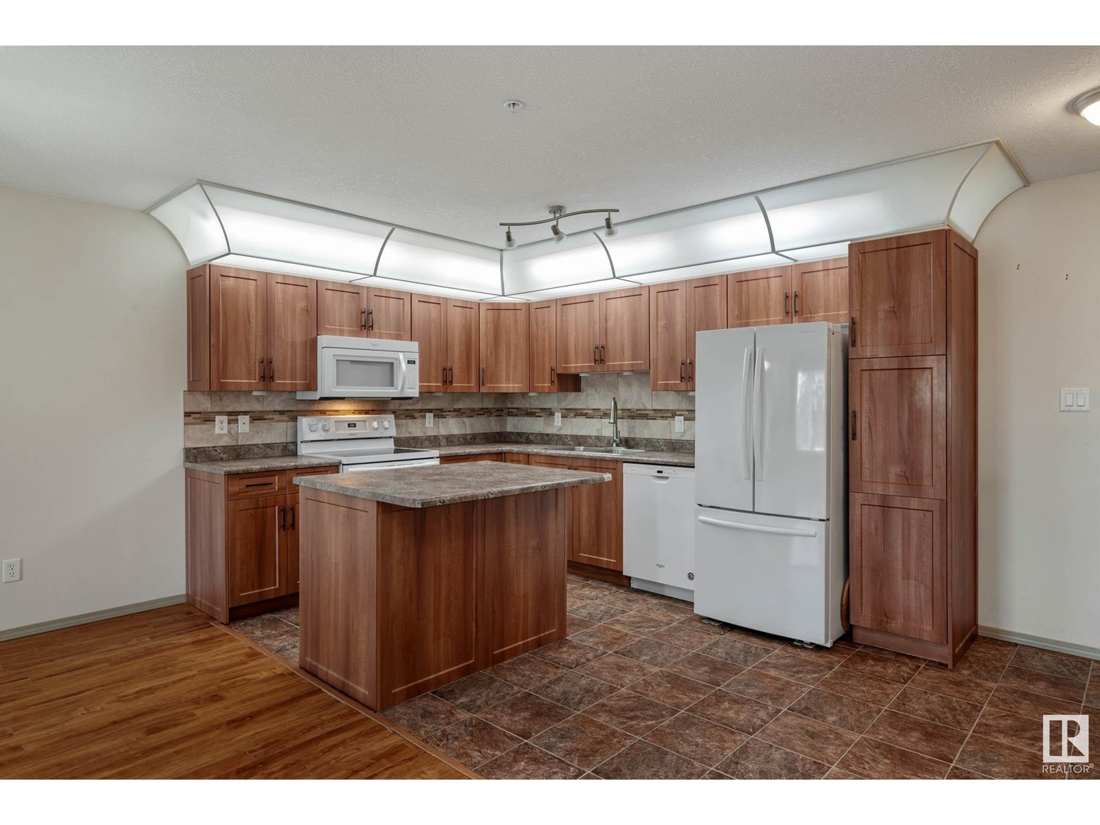 Property at #129 78A MCKENNEY AV image 2