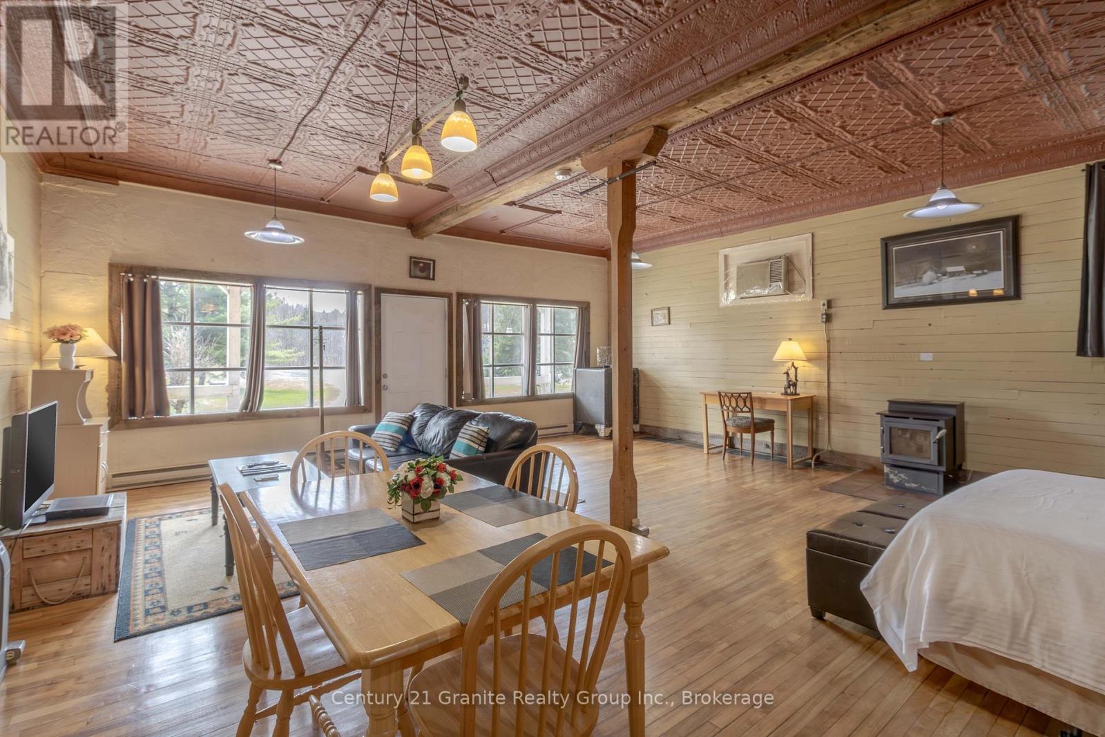 9271 Highway 118, Minden Hills, Ontario  K0M 2K0 - Photo 22 - X12132950