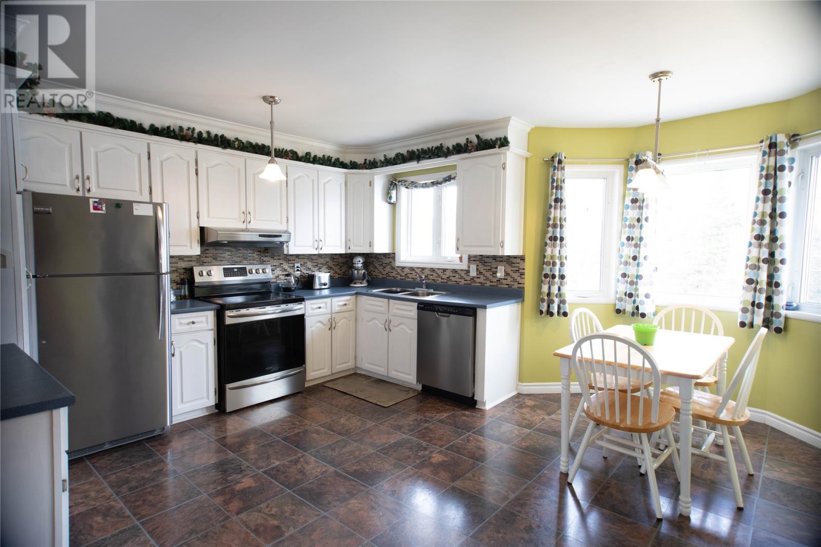 24 Alexander Crescent, Glovertown, Newfoundland & Labrador  A0G 2L0 - Photo 6 - 1284434