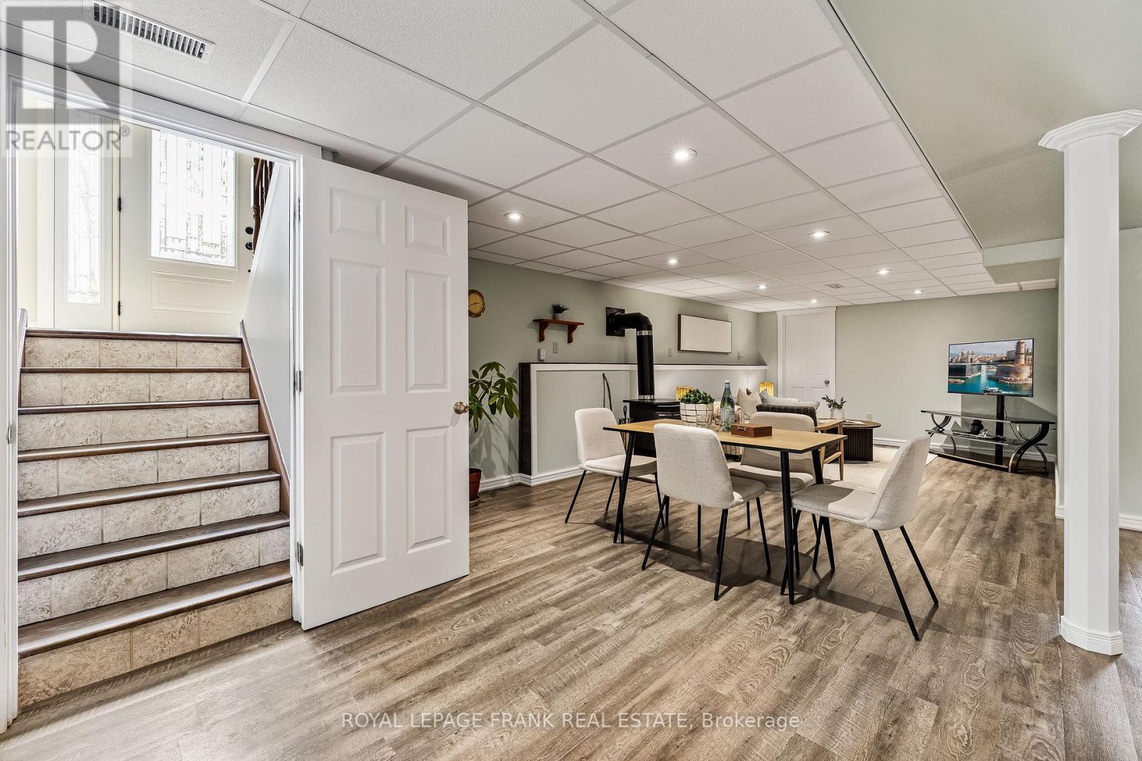 30 Druan Drive, Kawartha Lakes, Ontario  L9L 1B6 - Photo 23 - X12132958