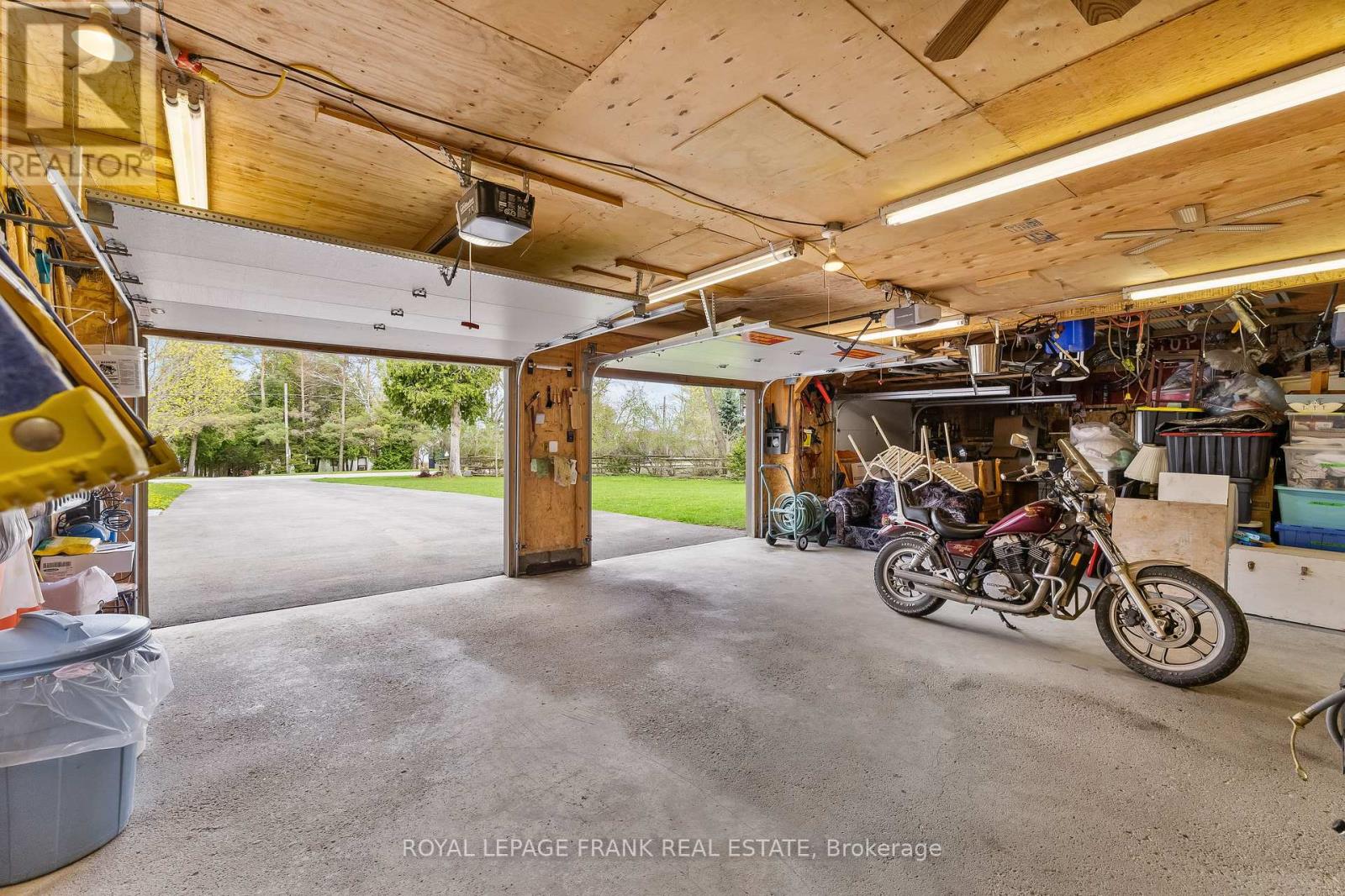 30 Druan Drive, Kawartha Lakes, Ontario  L9L 1B6 - Photo 31 - X12132958