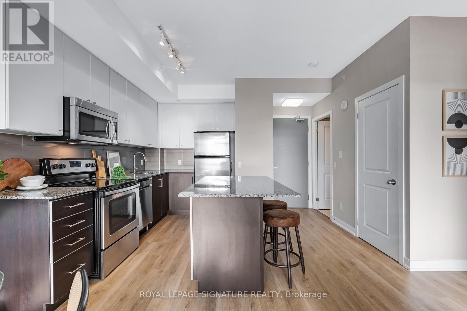 403 - 8 Fieldway Road, Toronto, Ontario  M8Z 0C3 - Photo 9 - W12077715