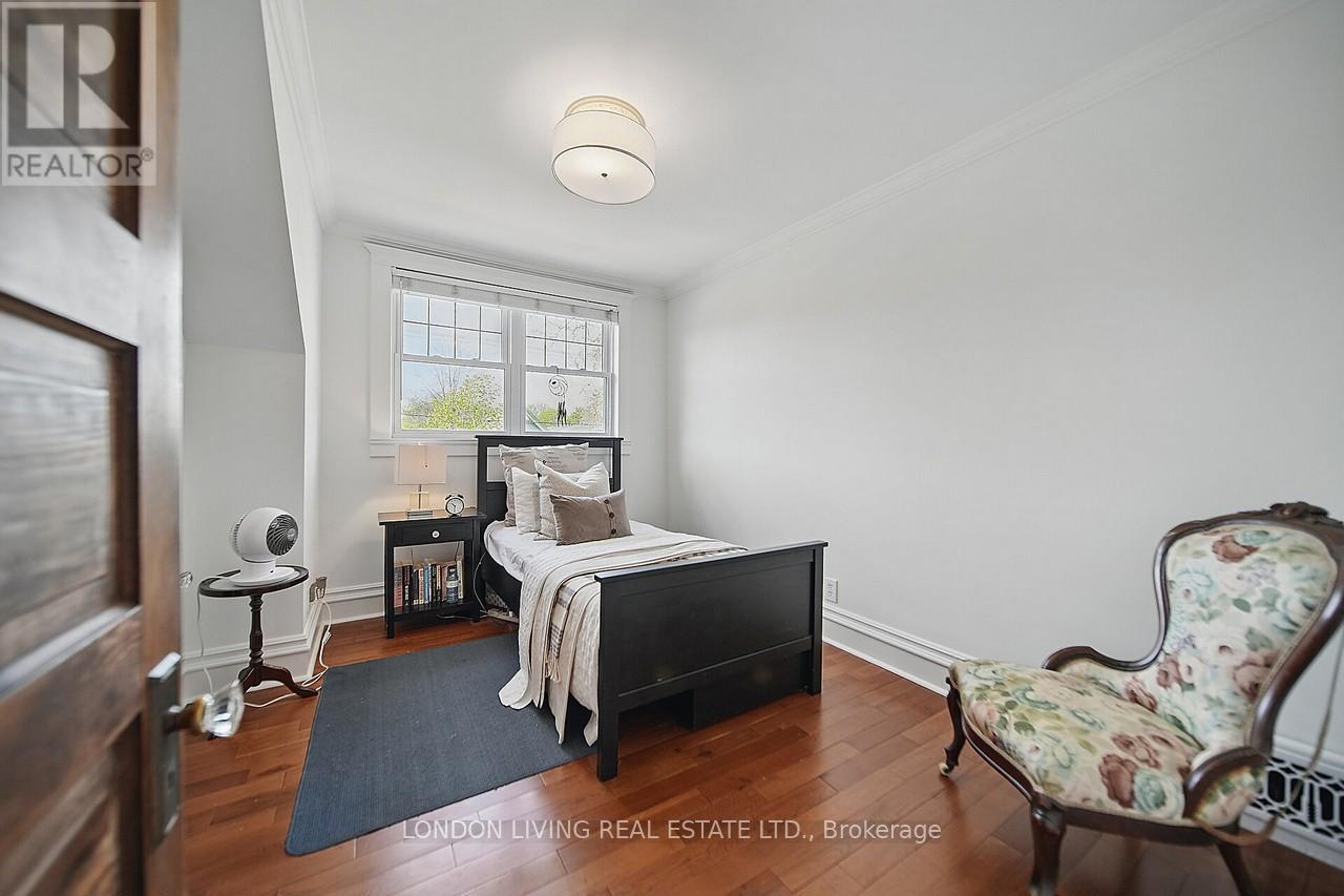 165 Tecumseh Avenue E, London South, Ontario  N6C 1S3 - Photo 29 - X12130000