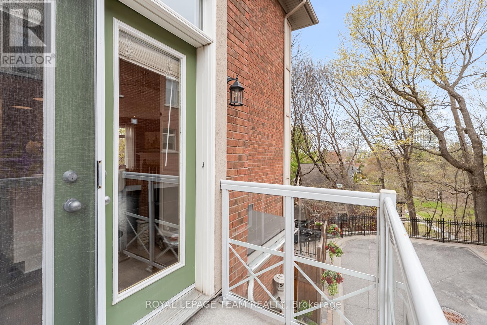 27 - 520 Queen Elizabeth Drive, Ottawa, Ontario  K1S 5T7 - Photo 9 - X12132937
