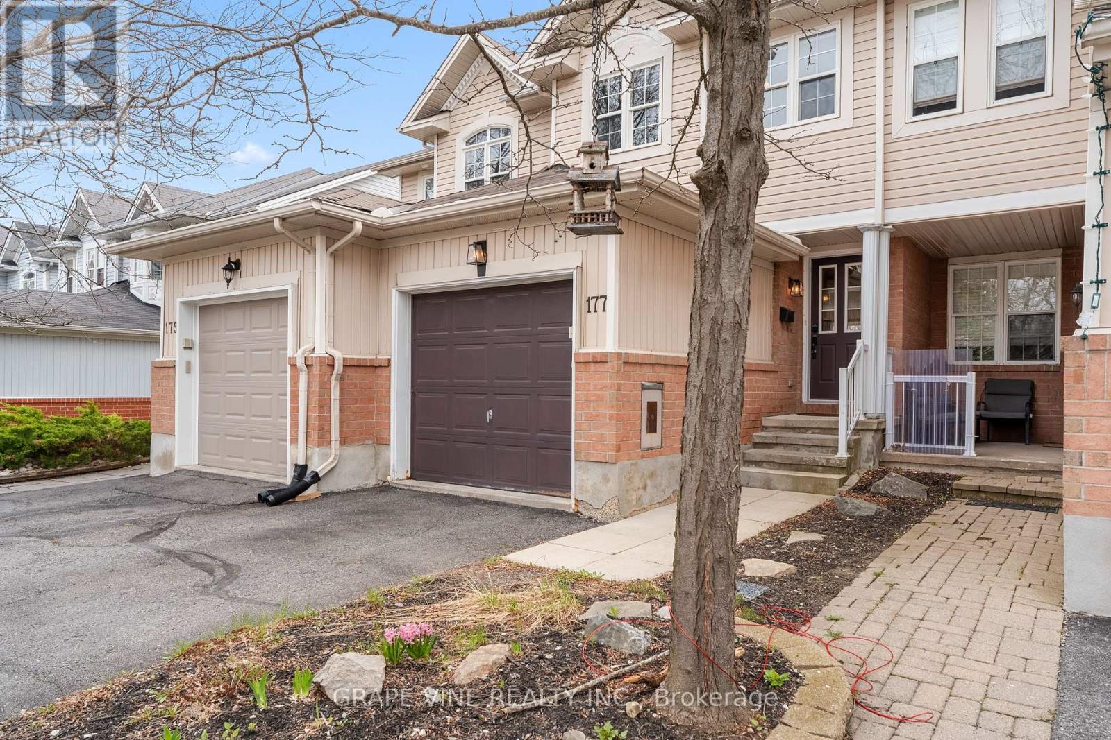 Property at 177 KINROSS PRIVATE image 3