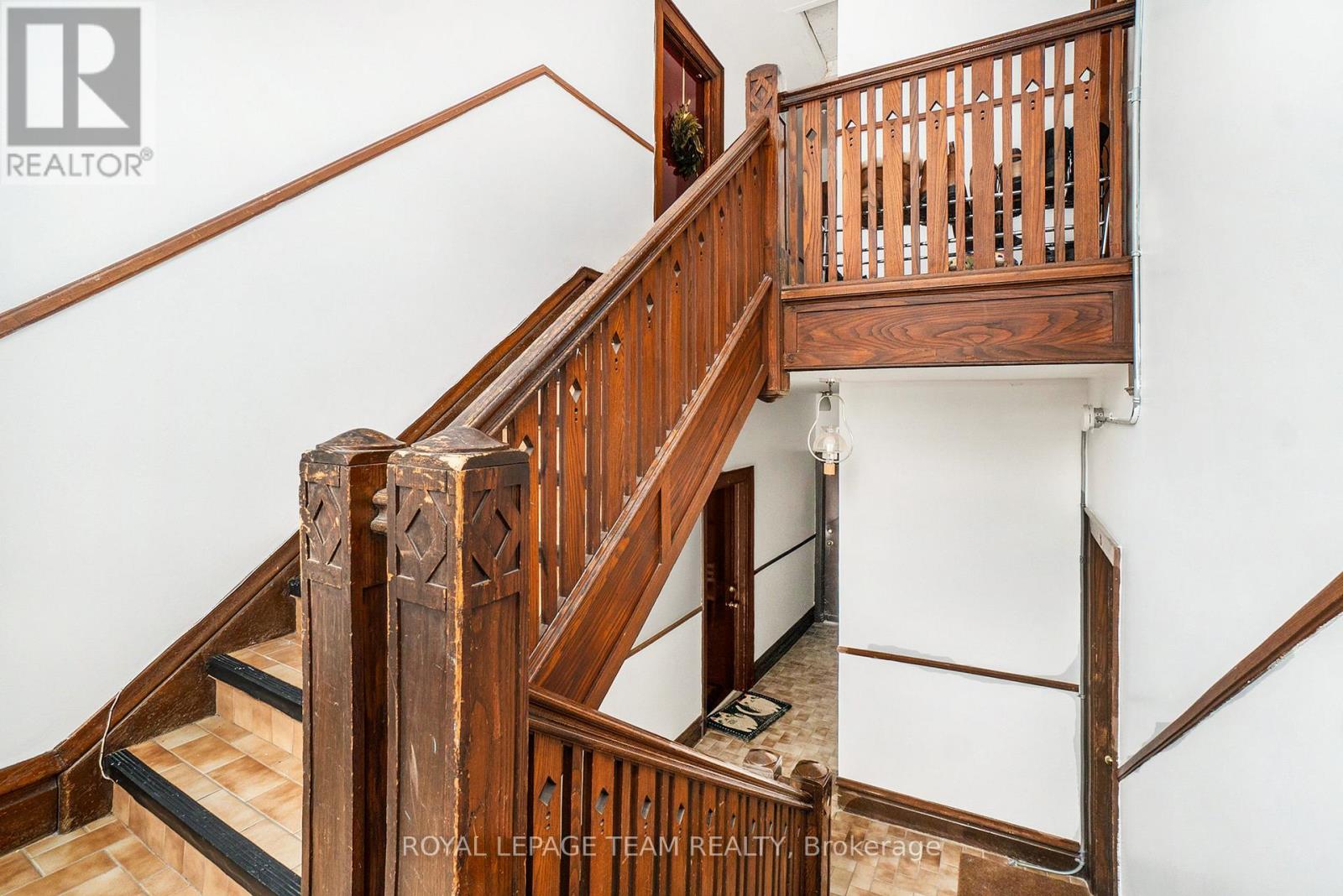 305 Waverley Street, Ottawa, Ontario  K2P 0V9 - Photo 8 - X12132963