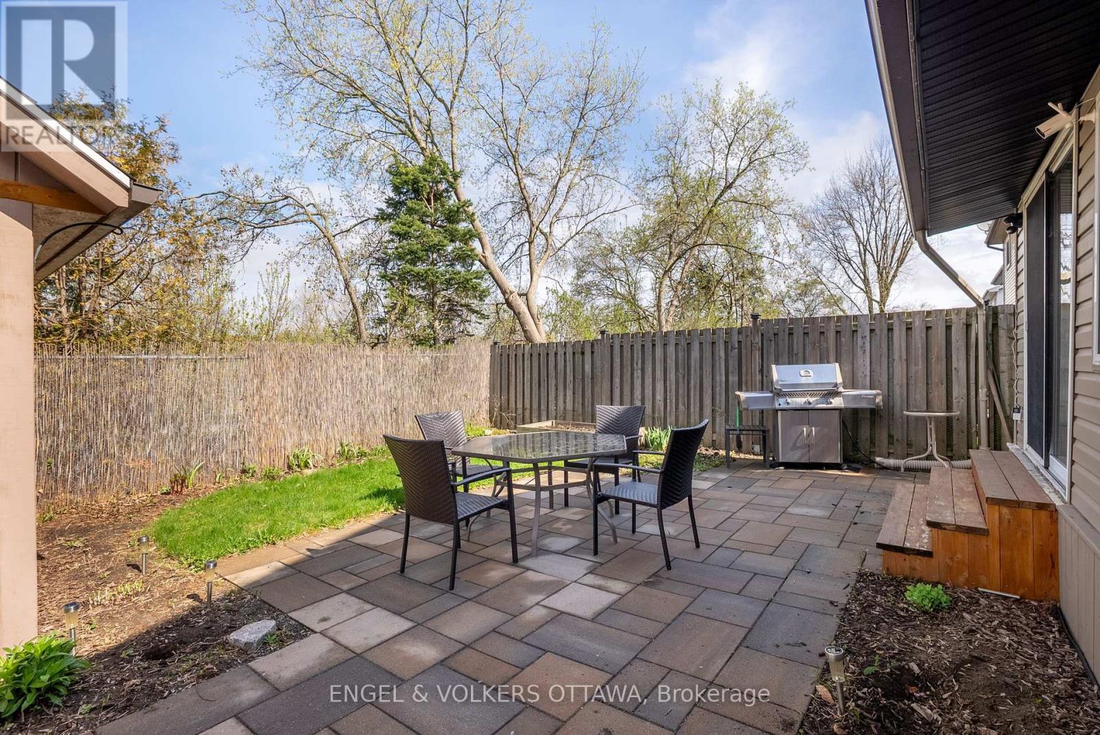 17 Glacier Street, Ottawa, Ontario  K2J 2M7 - Photo 35 - X12132965