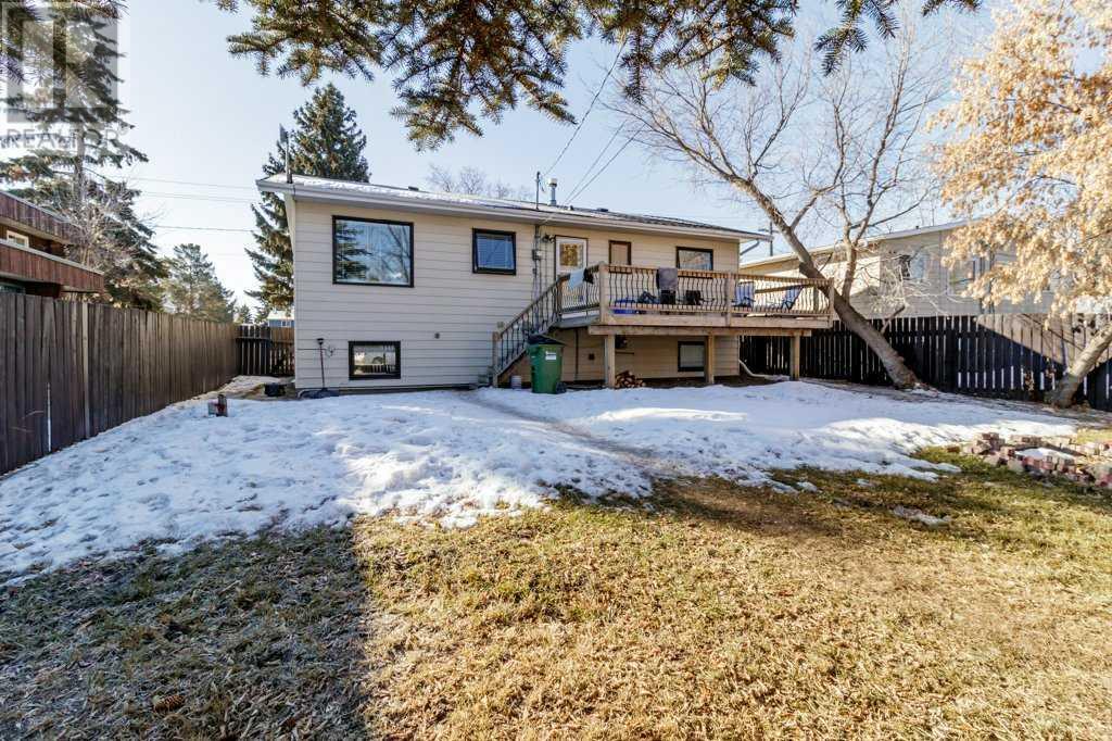 Property at 5944 63 Street image 2