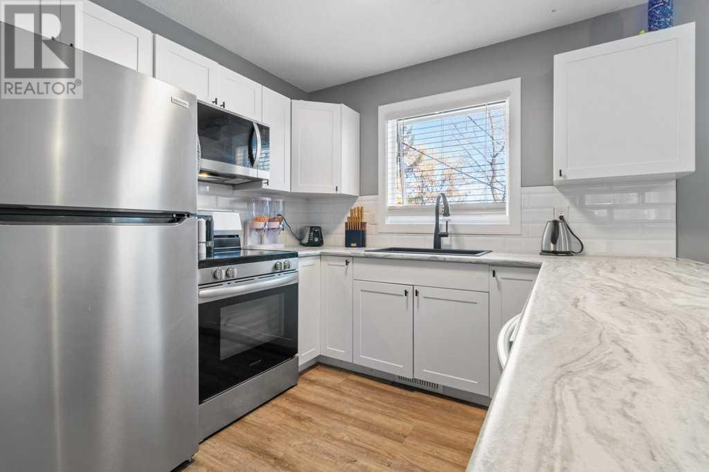 Property at 5944 63 Street image 4