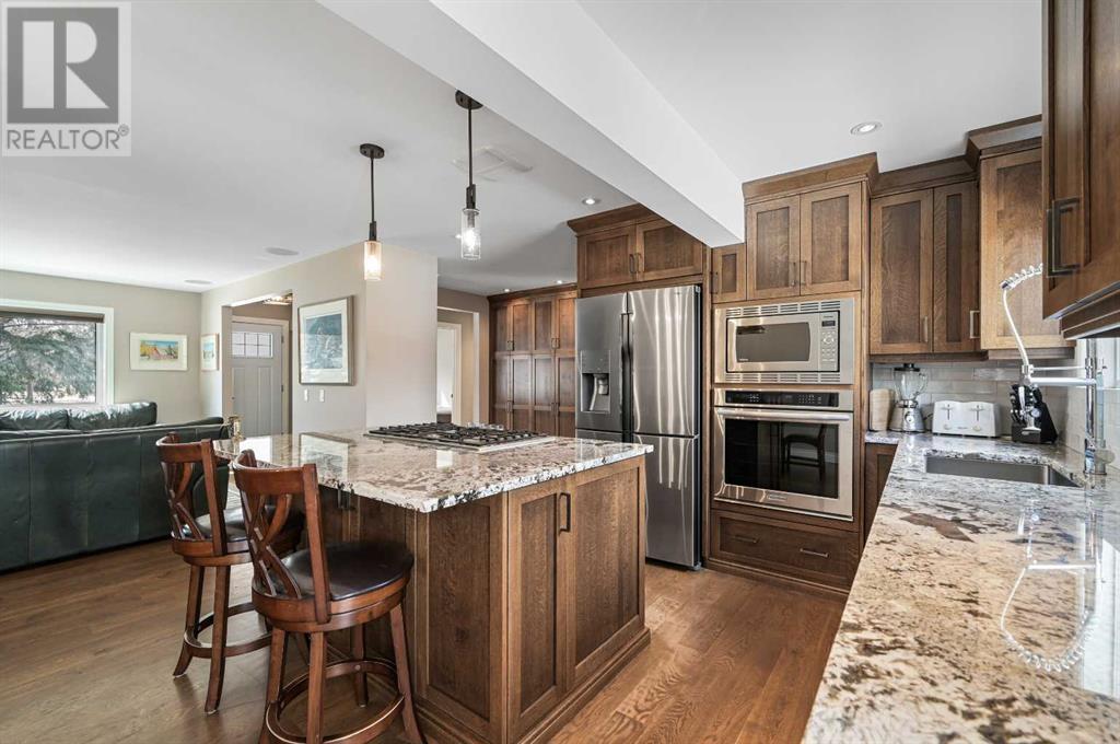 2036 Chicoutimi Drive Nw, Calgary, Alberta  T2L 0V7 - Photo 11 - A2208376