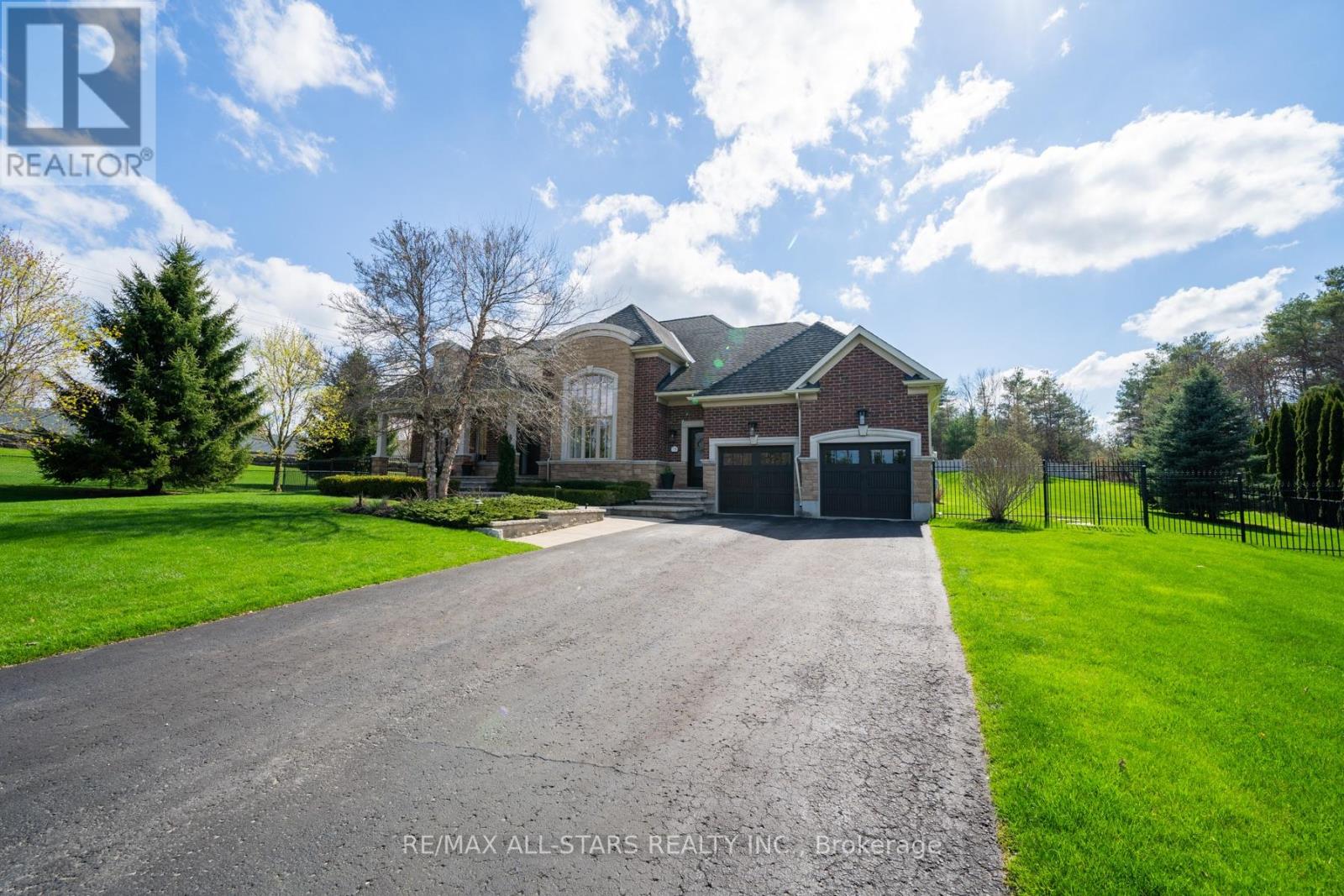 Property at 78 WYNDANCE WAY image 2