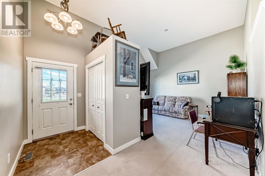 68 Cimarron Vista Gardens, Okotoks, Alberta  T1S 0G3 - Photo 8 - A2218426