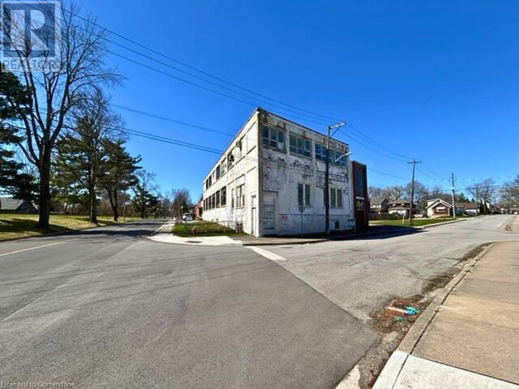 5059 Palmer Avenue, Niagara Falls, Ontario  L2E 3T9 - Photo 2 - 40719210
