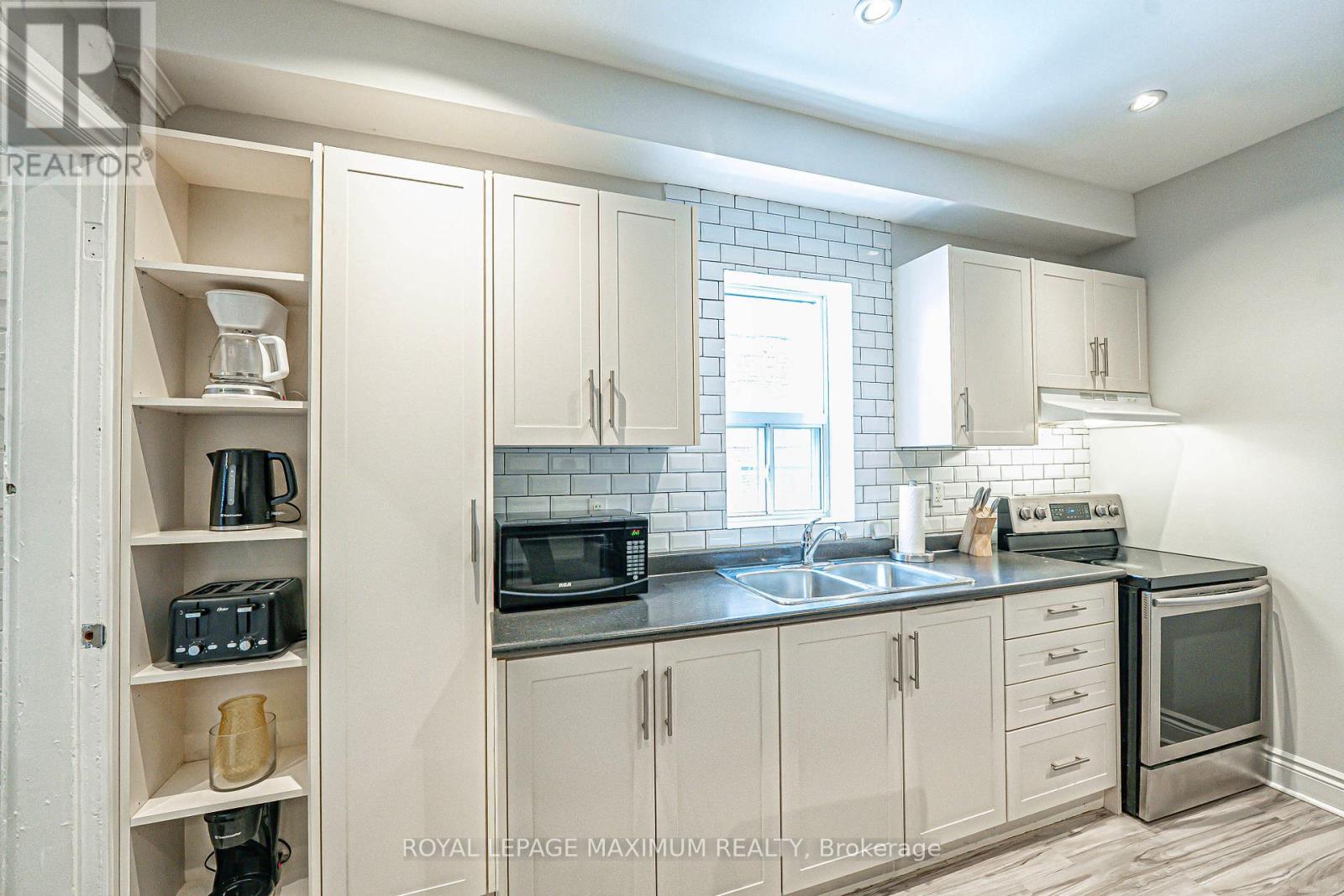 Unit 1 - 263 Brock Avenue, Toronto, Ontario  M6K 2M3 - Photo 11 - C12129914