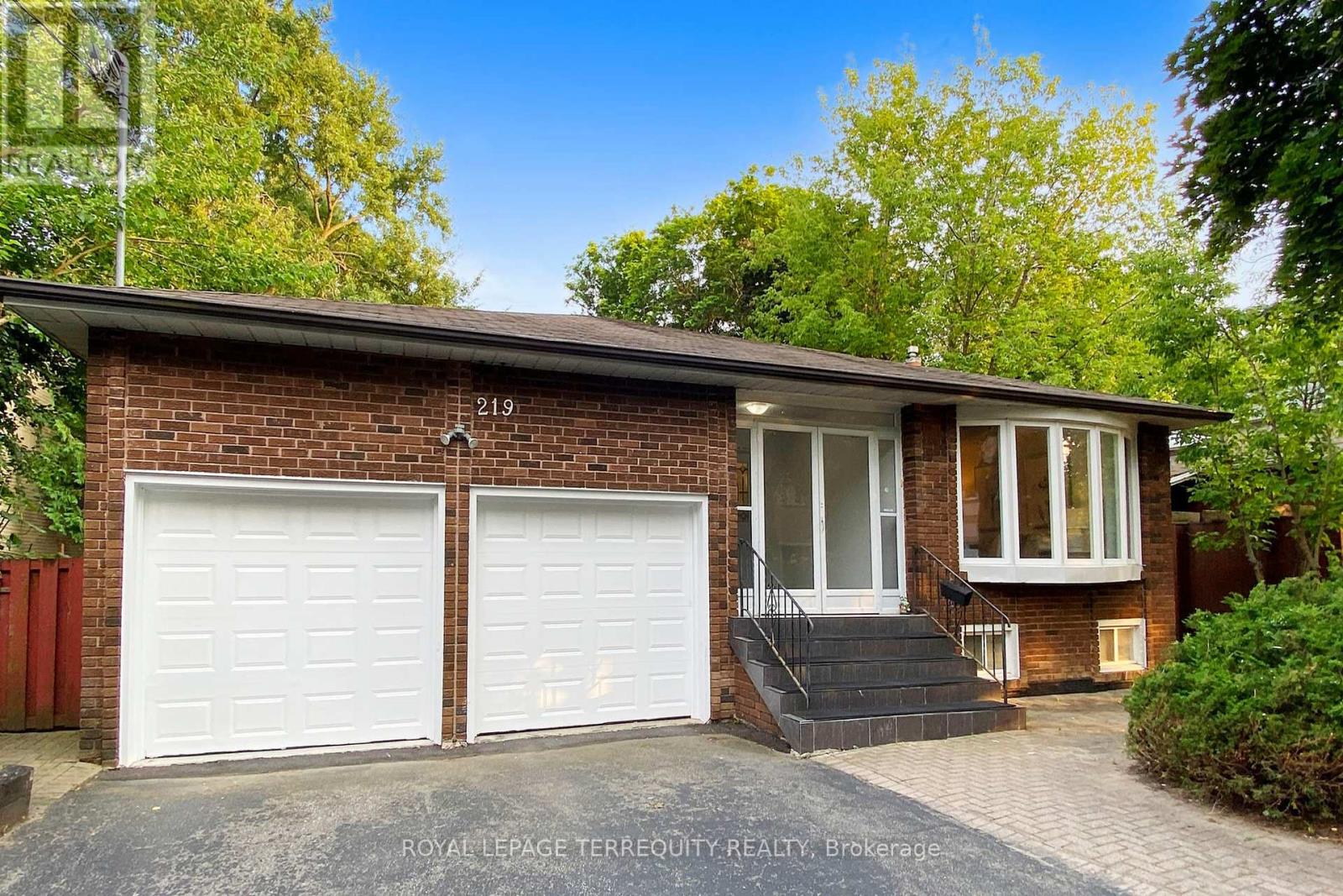 Property at 219 DUNVIEW AVENUE image