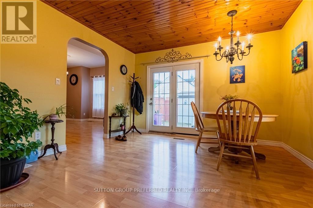 16 Edith Street, London North (North N), Ontario  N6H 2E8 - Photo 20 - X12133026