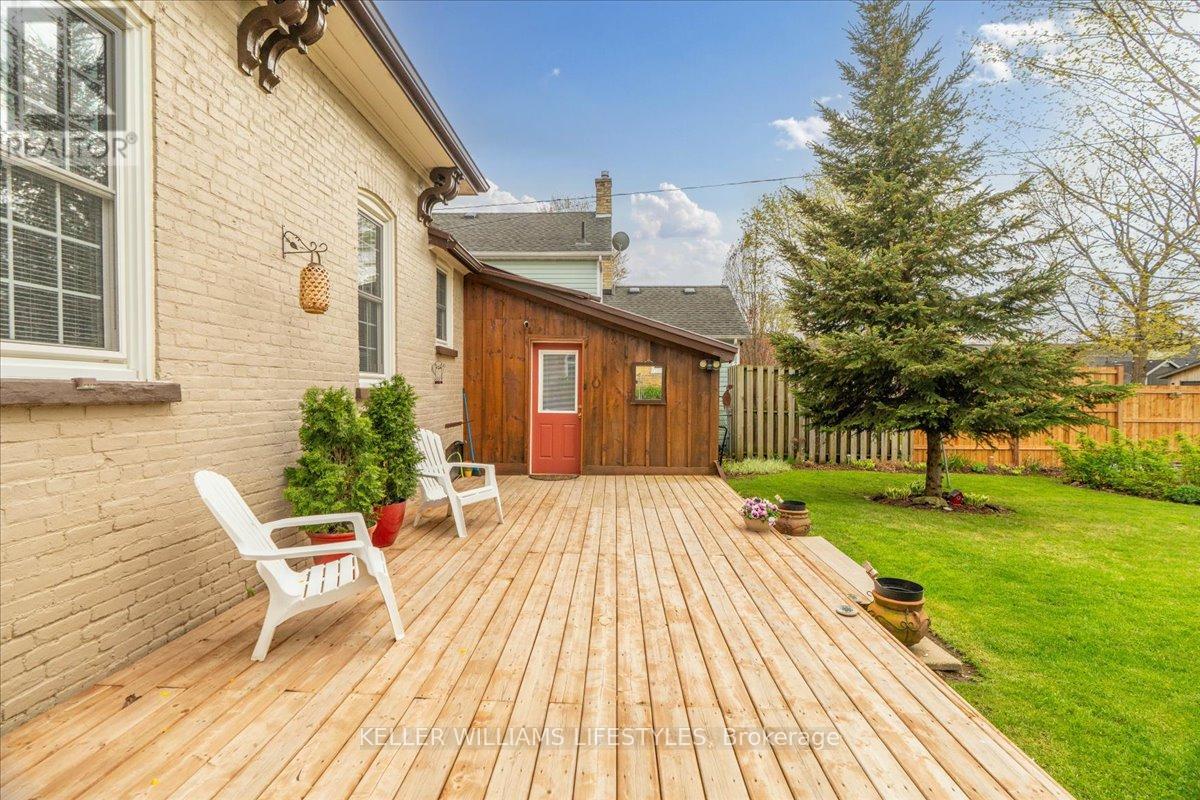 22 Prince Street, Lambton Shores, Ontario  N0N 1J0 - Photo 26 - X12133042