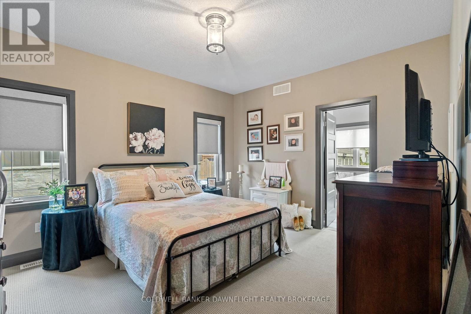 277 Darling Boulevard, South Huron, Ontario  N0M 1S1 - Photo 19 - X12133043