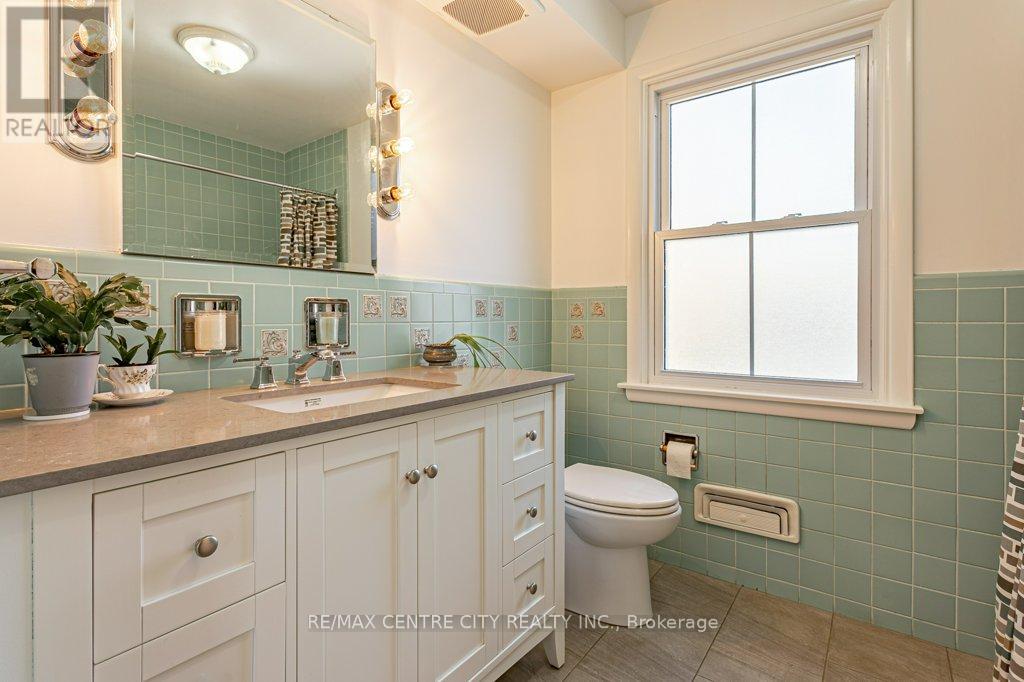 1123 The Parkway, London East, Ontario  N6A 2X2 - Photo 25 - X12133080
