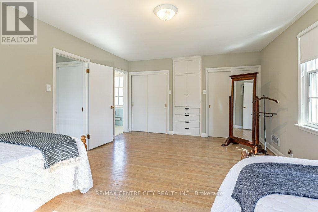 1123 The Parkway, London East, Ontario  N6A 2X2 - Photo 27 - X12133080