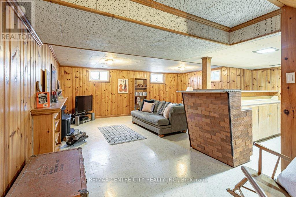 1123 The Parkway, London East, Ontario  N6A 2X2 - Photo 28 - X12133080
