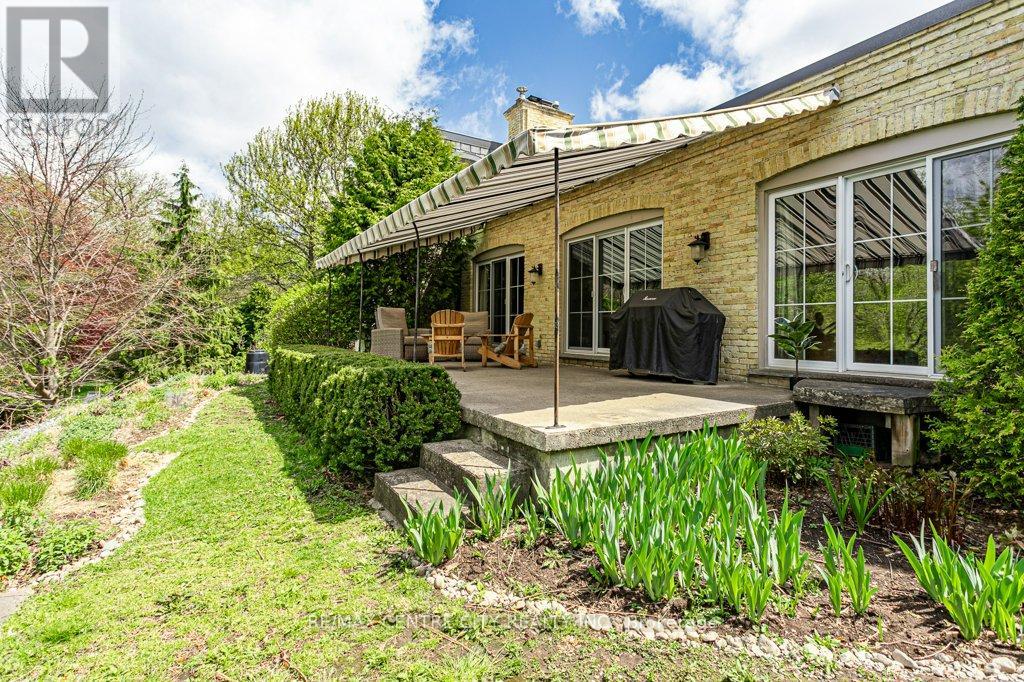 1123 The Parkway, London East, Ontario  N6A 2X2 - Photo 35 - X12133080