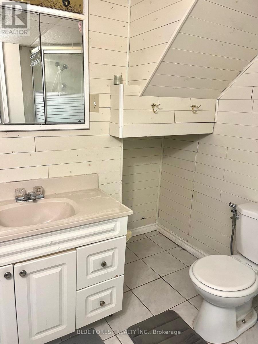 899 Adelaide Street N, London East, Ontario  N5Y 2M4 - Photo 15 - X12133087