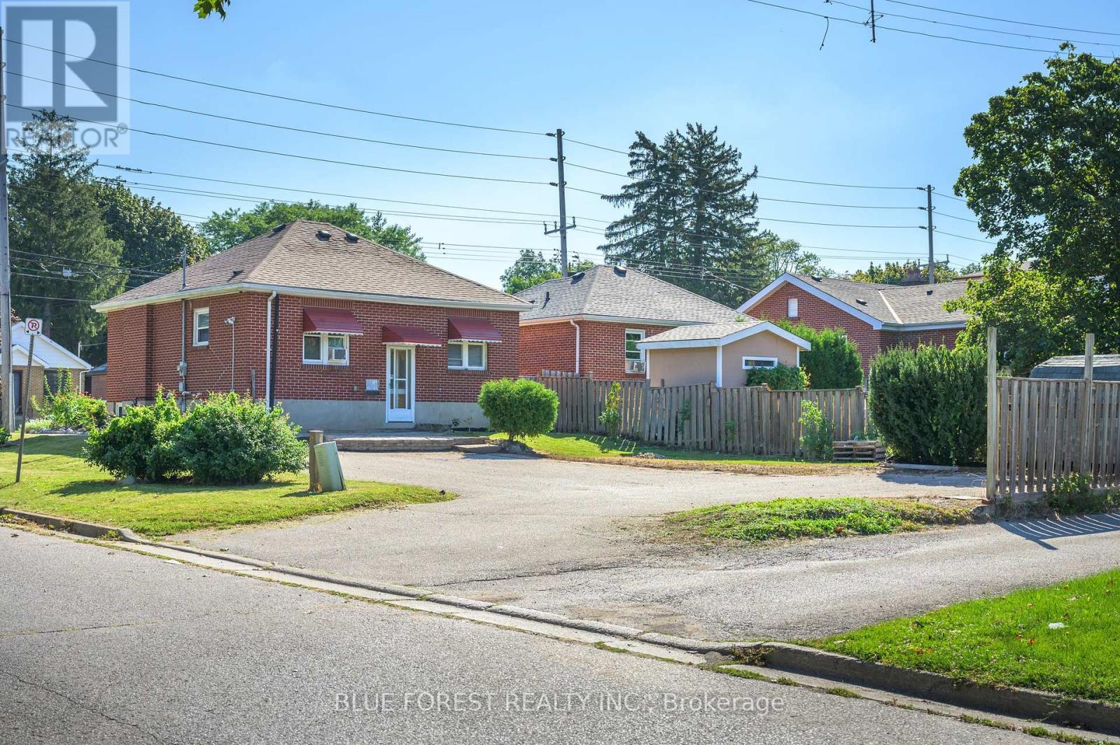 899 Adelaide Street N, London East, Ontario  N5Y 2M4 - Photo 2 - X12133087