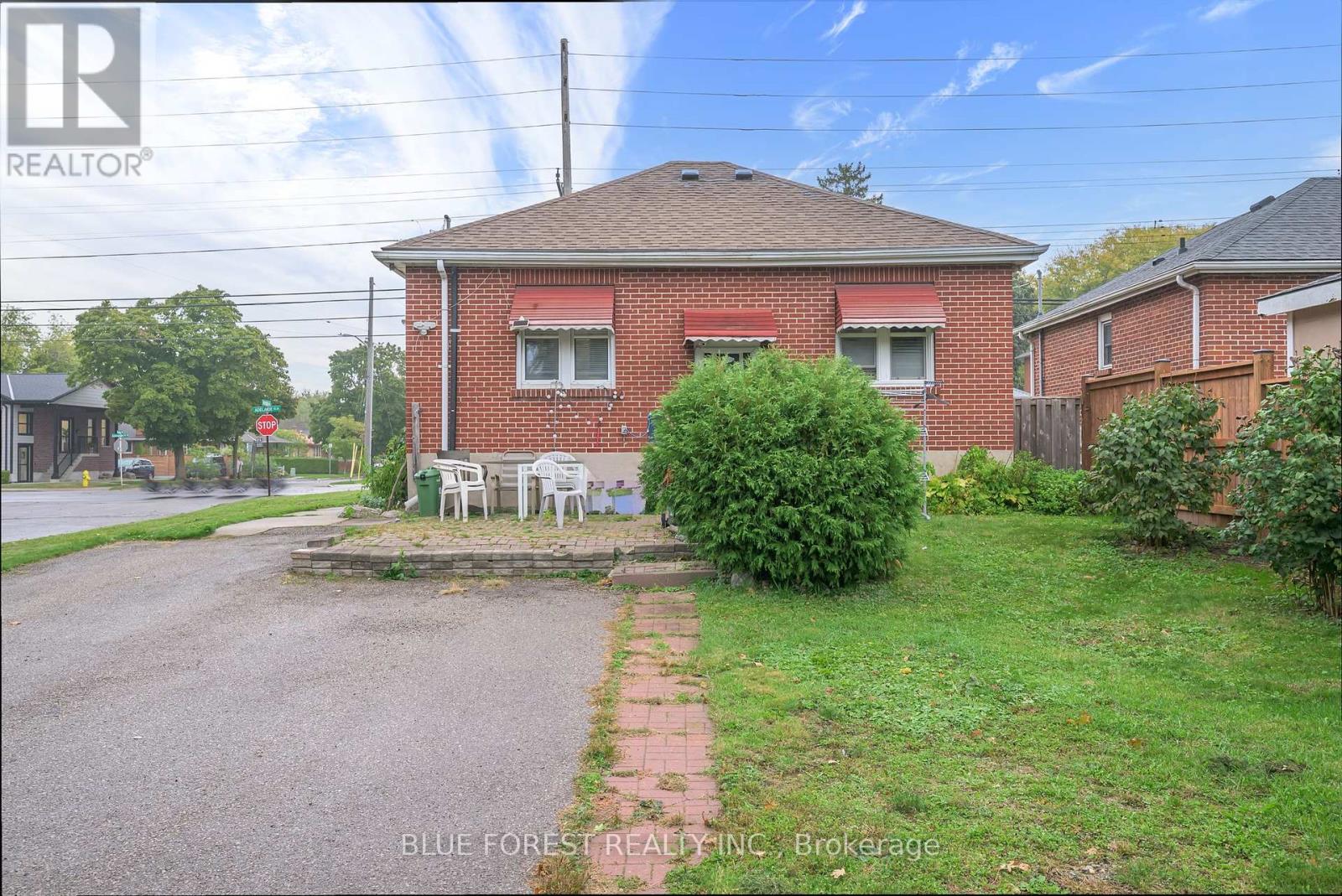 899 Adelaide Street N, London East, Ontario  N5Y 2M4 - Photo 4 - X12133087