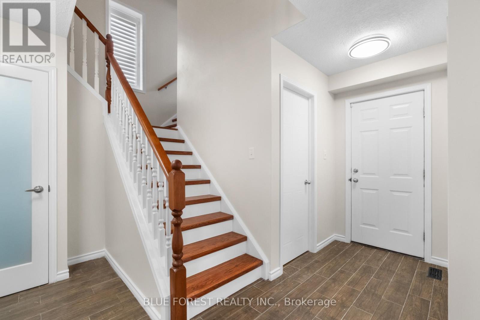 3053 Meadowgate Boulevard, London South, Ontario  N6M 1L1 - Photo 12 - X12133096