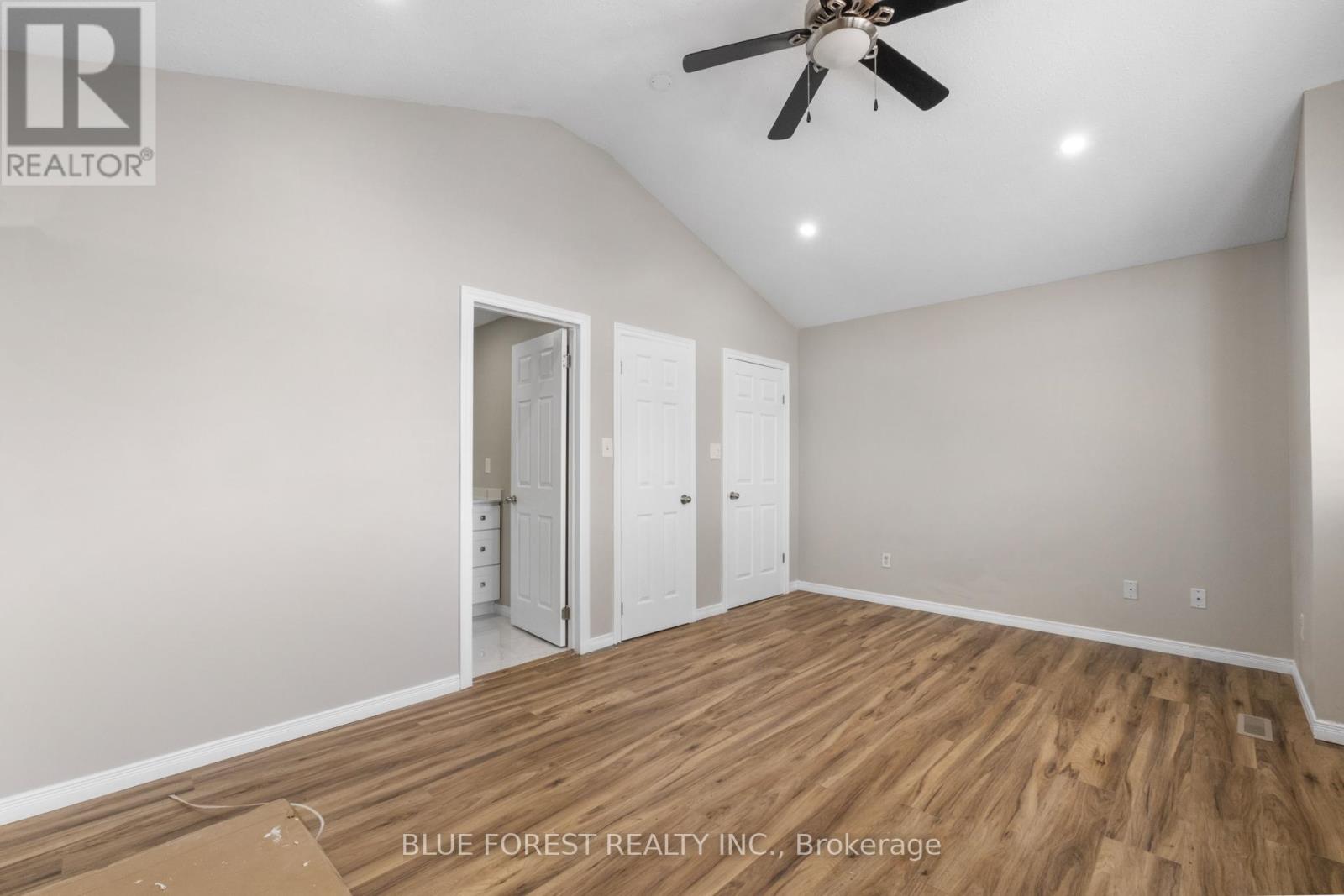 3053 Meadowgate Boulevard, London South, Ontario  N6M 1L1 - Photo 15 - X12133096